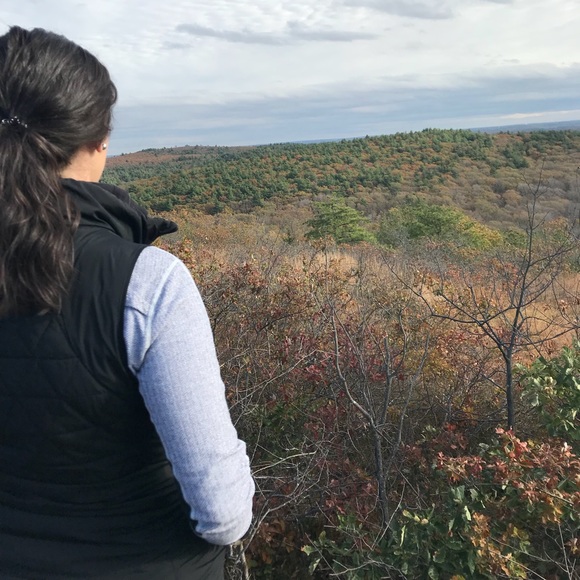 Meet your Posher, Courtney - Picture 1 of 1